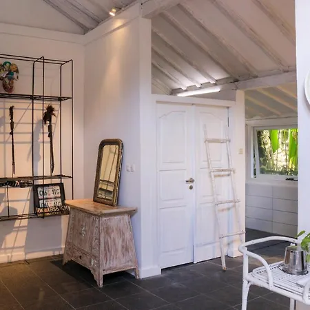 Chanteak Bali - White House 2
