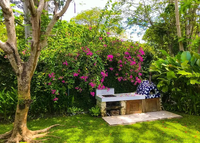 Bed & Breakfast Chanteak Bali - White House 2 Jimbaran