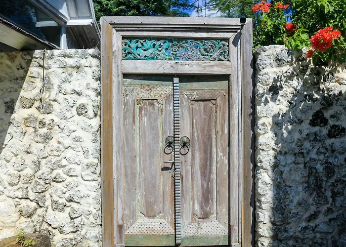 Chanteak Bali - White House 2 * Jimbaran
